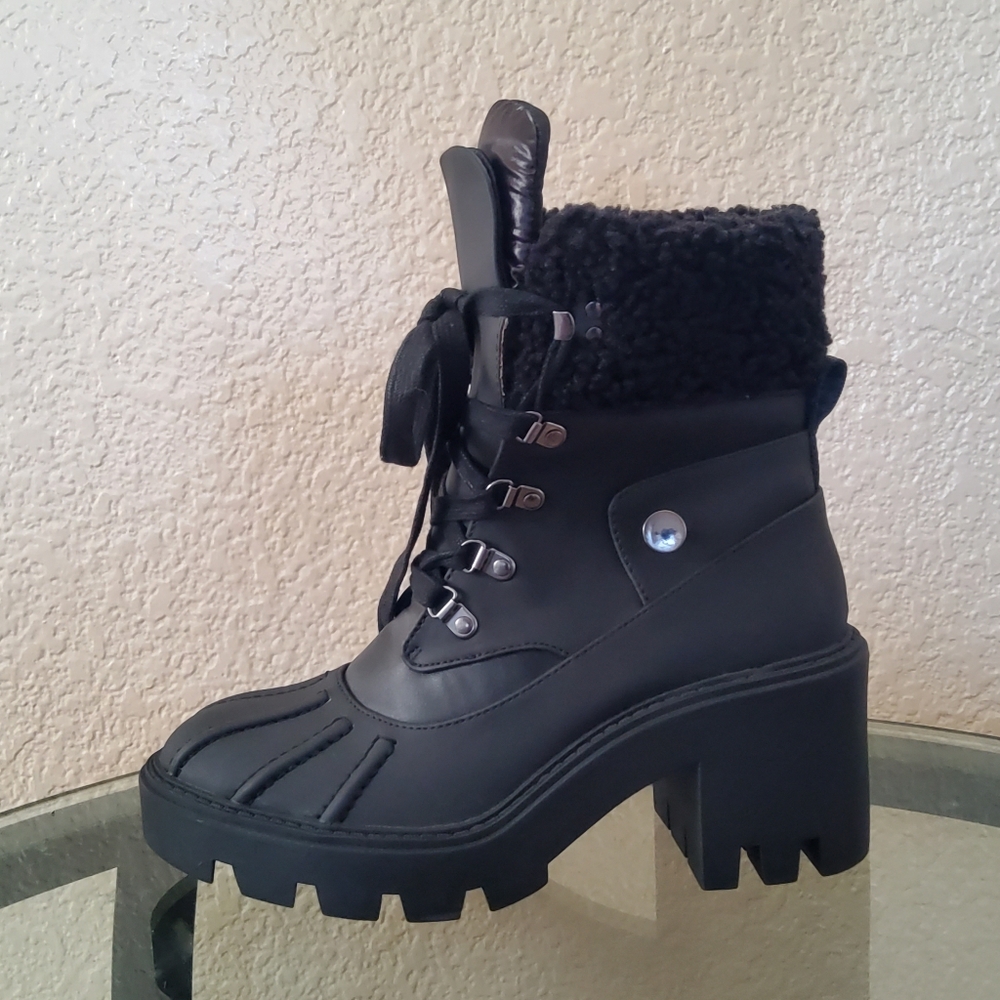 Steve Madden Platform Block Heel Lace-Up Boots Black Size 7 NWOB